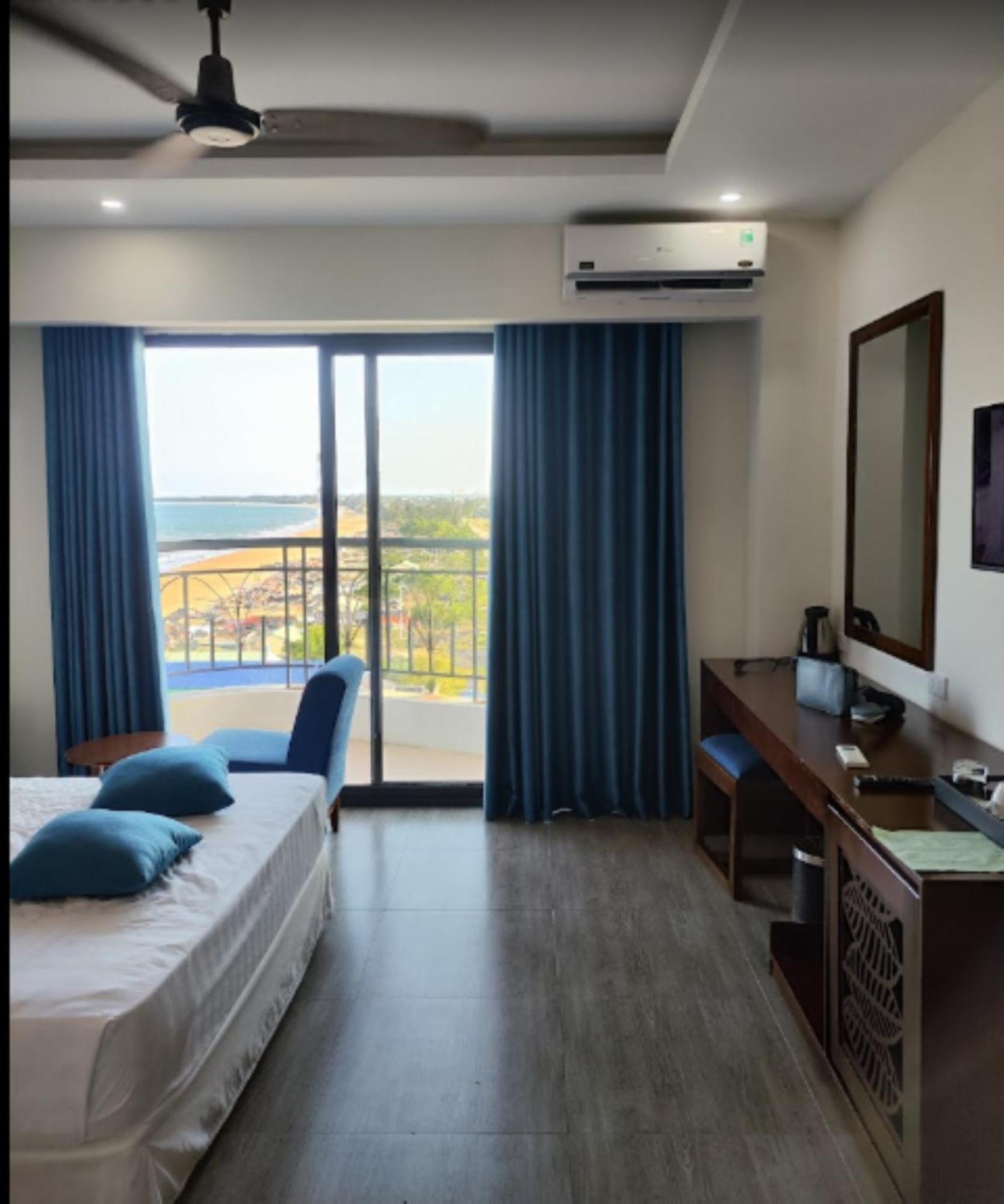 Marissa Hotel Hoang Hoa Exterior photo